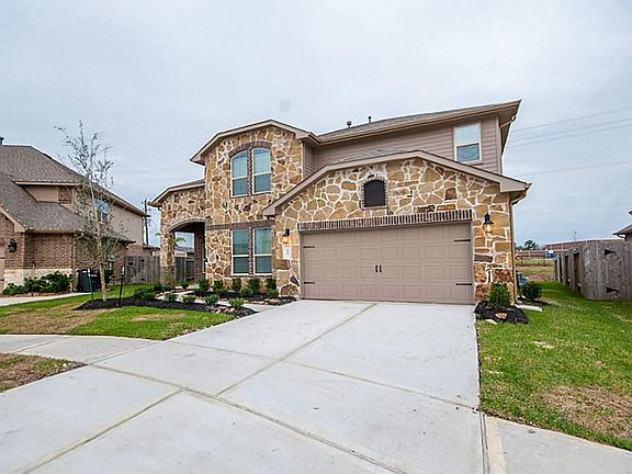 2nd image of 89 Birdie Cir