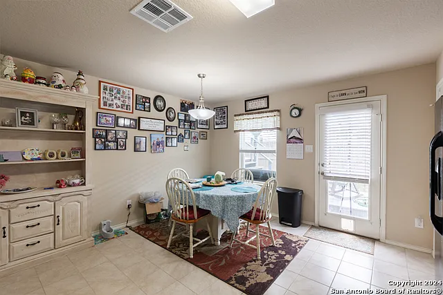1009 Sandwell Ct — Photo 11