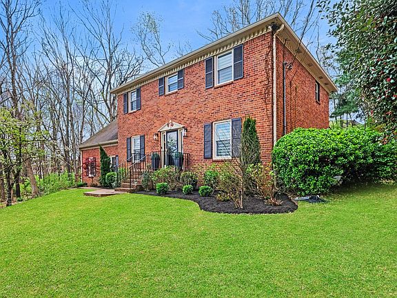 4th image of 6133 Tuliptree Ln