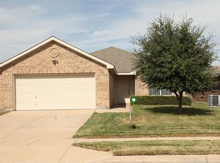 2113 Biggs St, Fort Worth, TX 76177