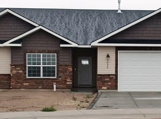1038 Tanglewood St, Burley, ID 83318