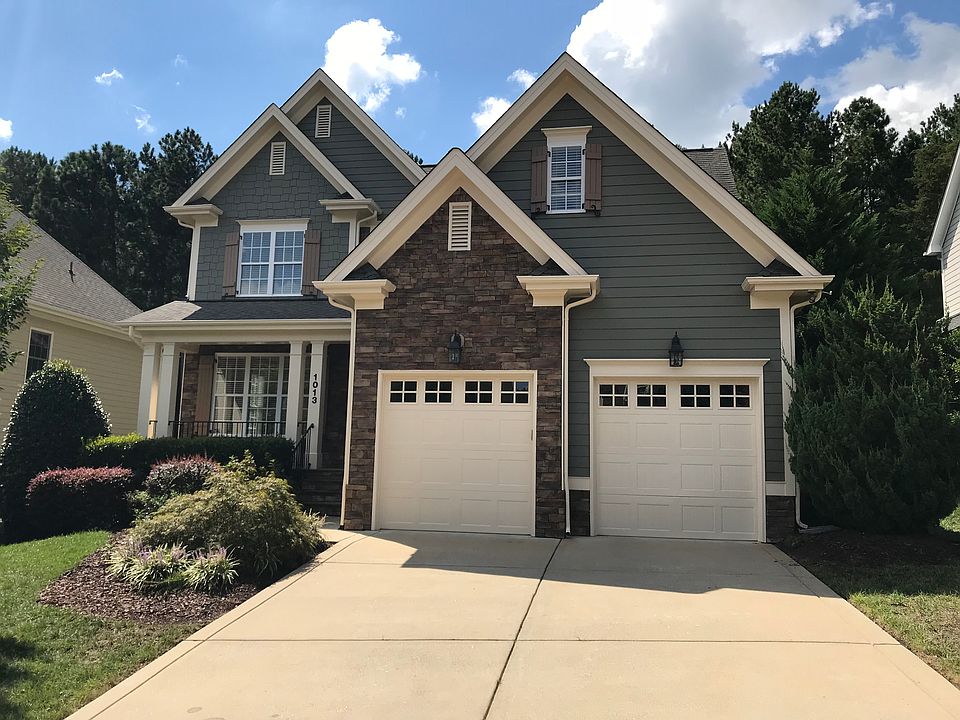 Beautiful Curb Appeal! 