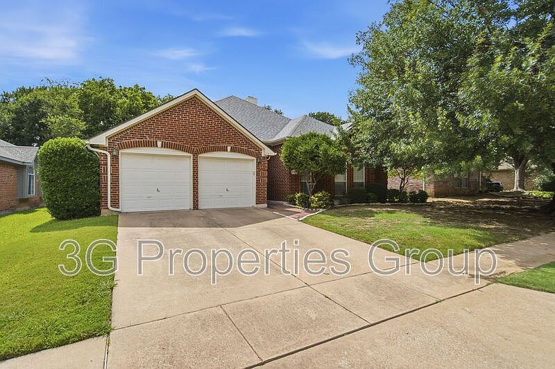1st image of 2109 Gisbourne Dr