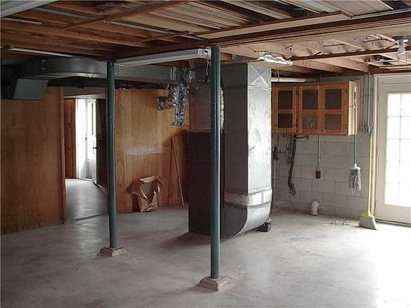 Basement Laundry and Workshop area