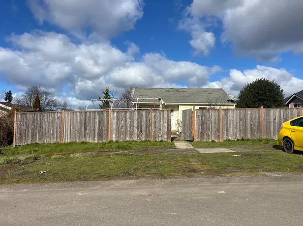 2009 E 35th St, Tacoma, WA 98404