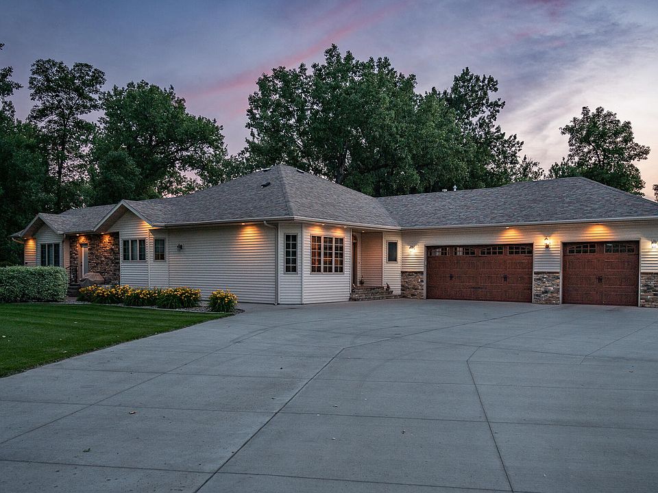 4530 Thornburg Dr, Bismarck, ND 58504 Zillow