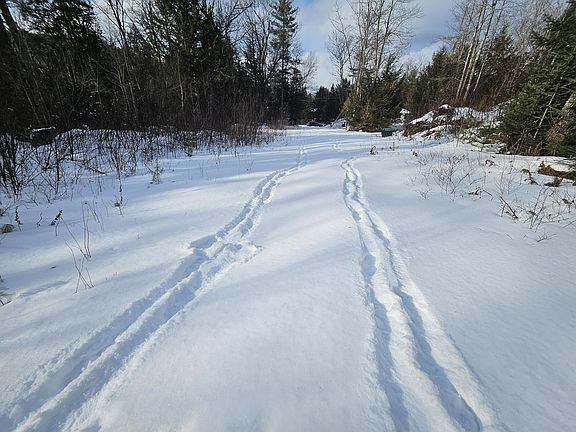 4th image of 07A Five Kezar Road