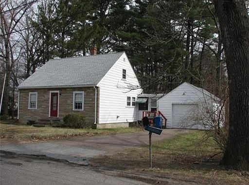 2nd image of 25 Pinewold Ave