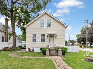 925 Cora St, Joliet, IL 60435