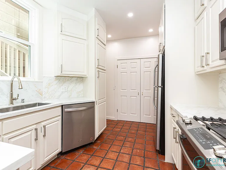 3427 Divisadero St — Photo 9