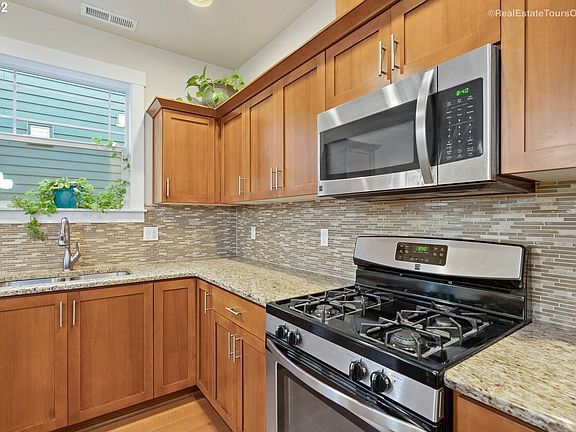 2nd image of 28909 SW San Remo Ave