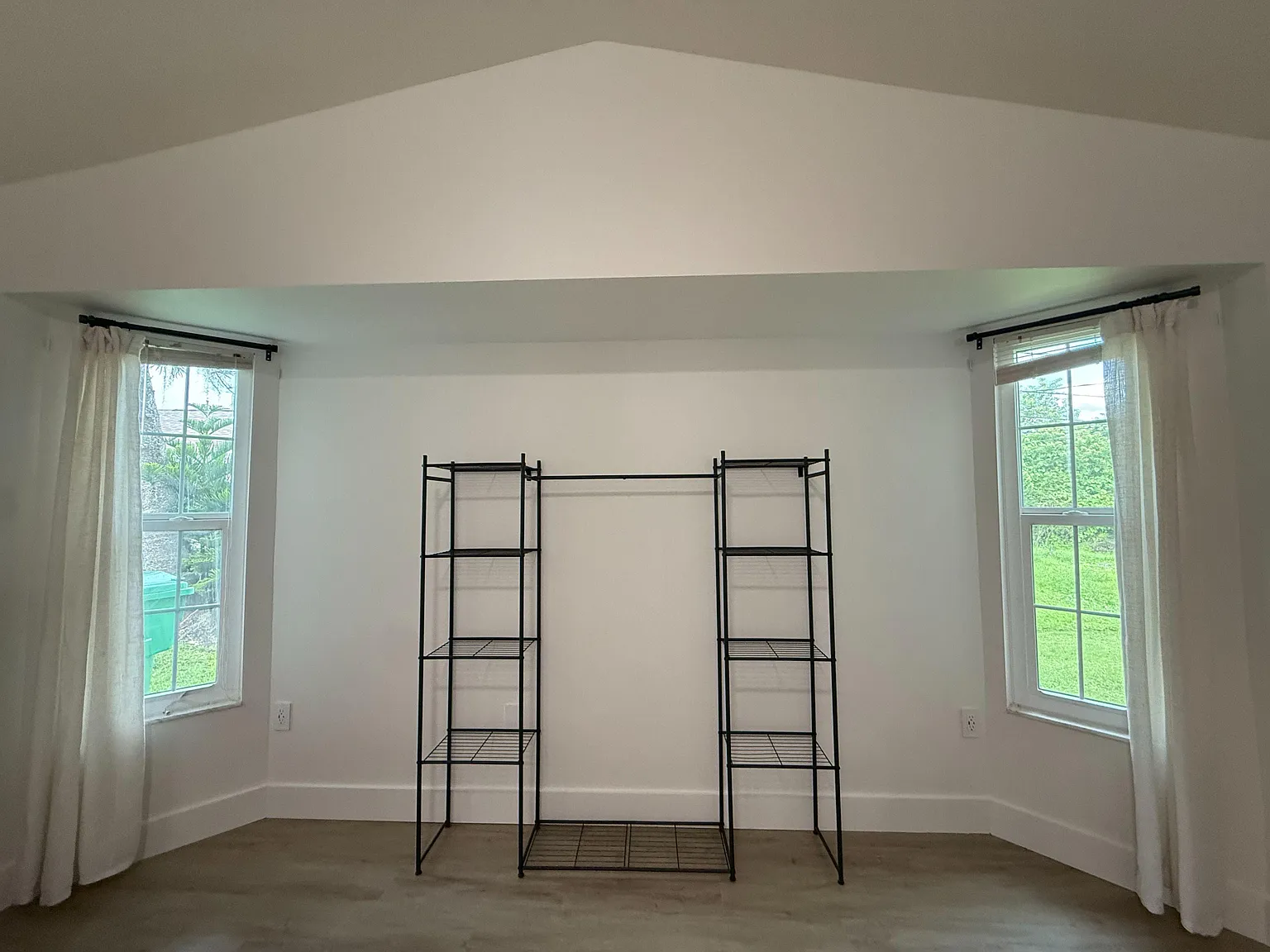 4 bed, 2.0 bath, 1912 sqft, $936 — Photo 4