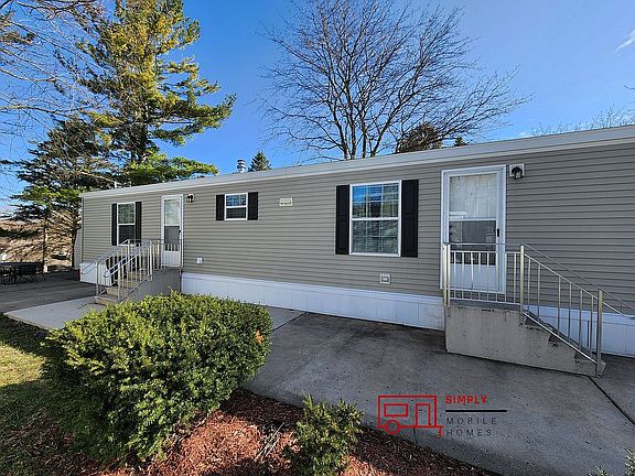 3rd image of 335 Oakhill Ct
