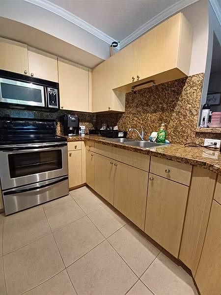1st image of 309 Villa Cir
