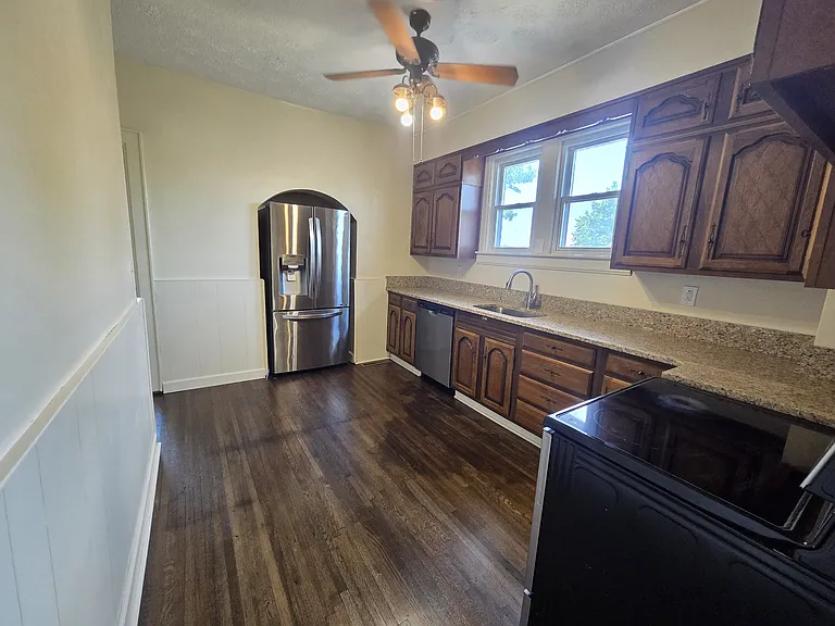 Garvin Ave — Photo 3