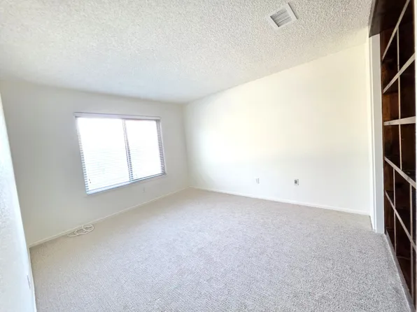 (undisclosed Address), Corona, CA 92882