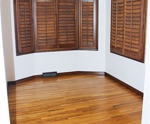 5th image of 1603 E Parkway Ave