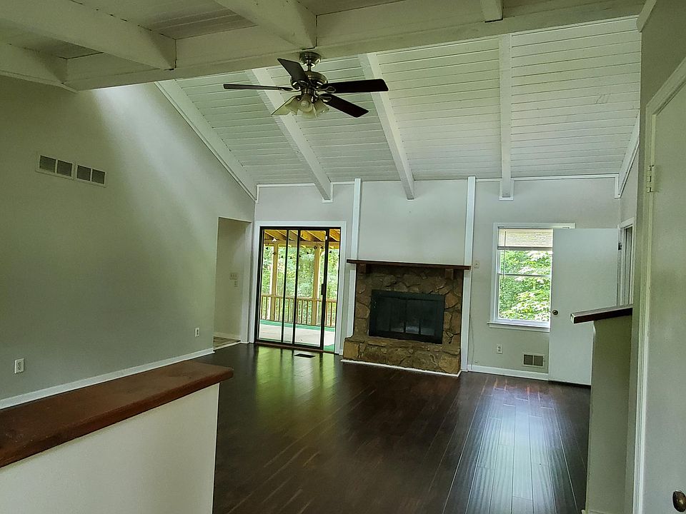 1st image of 2702 Spencers Trce NE