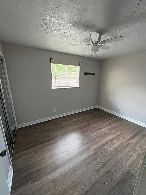 4 bed, 2.0 bath, 1235 sqft, $2,100 — Photo 4