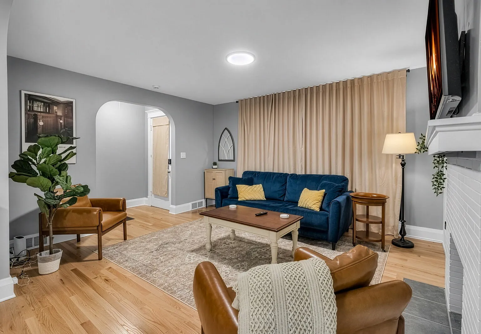 49 Virgil Ave — Photo 4