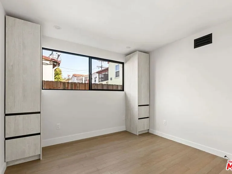 1450 S Crescent Heights Blvd #1/2 — Photo 4