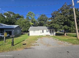 402 S Kibbe St, Erath, LA 70533