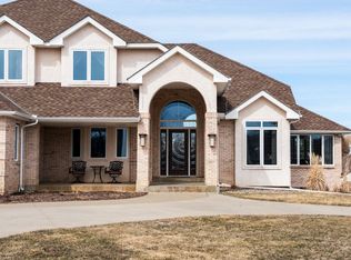 9680 230th St E, Lakeville, MN 55044