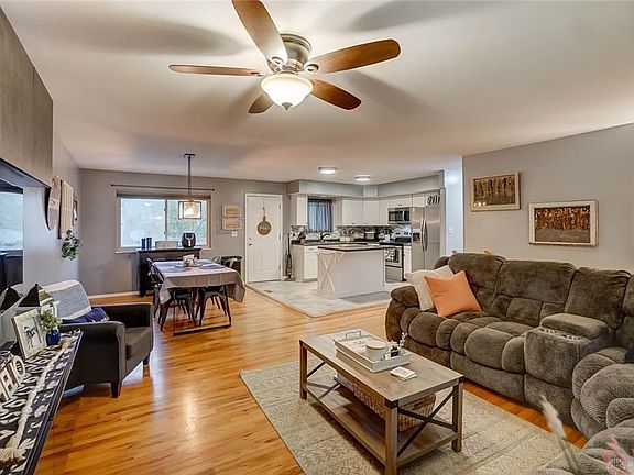 4th image of 308 Pearhill Dr