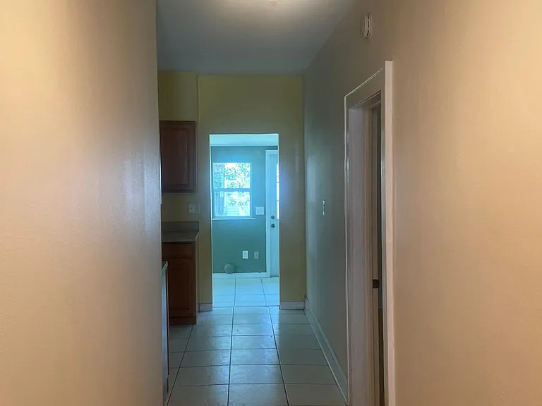 7210 N Duncan Ave — Photo 6