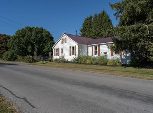 14047 Military Rd, Sackets Harbor, NY 13685