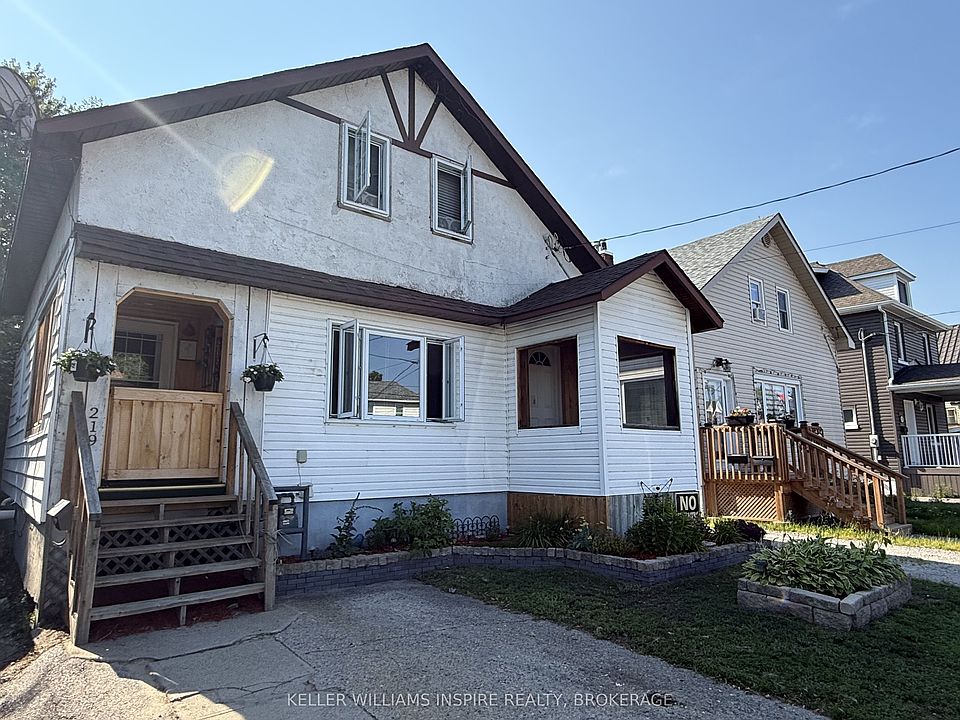 1st image of 219 King St W