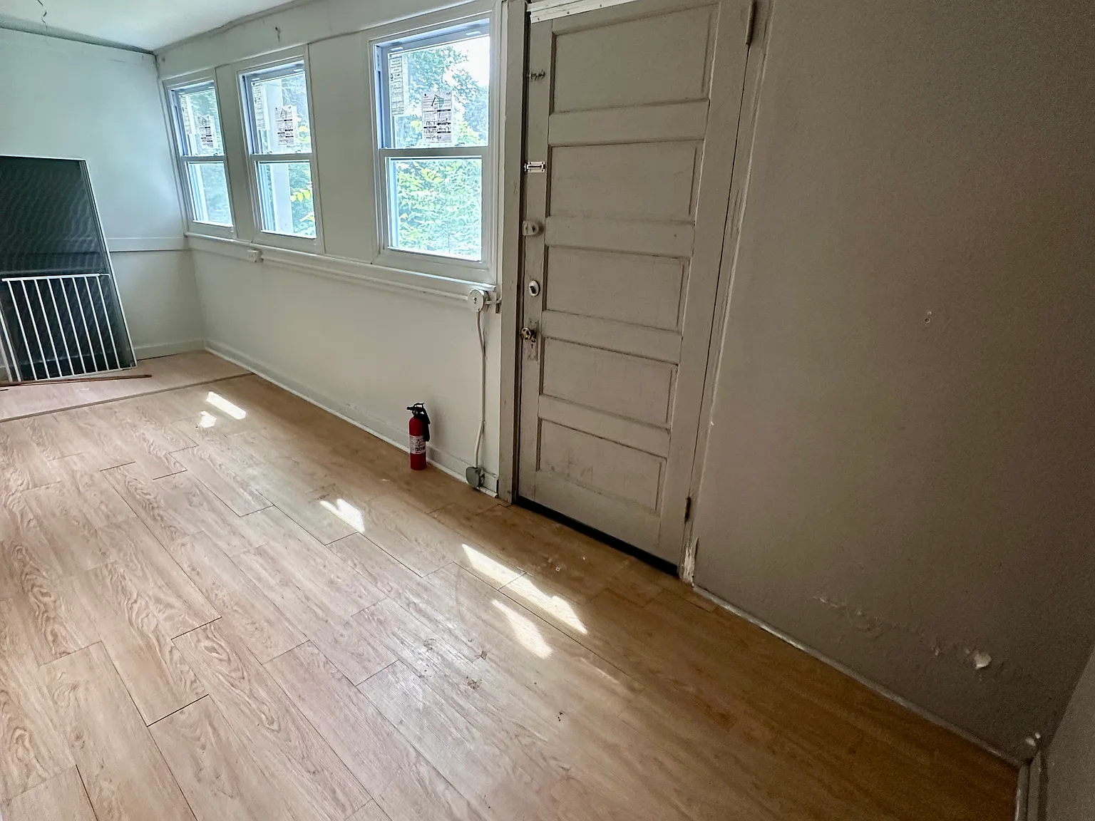 3 bed, 1320 sqft, $1,900 — Photo 4