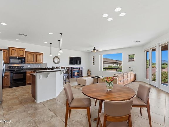 3rd image of 2662 S SPRINGWOOD Boulevard #356