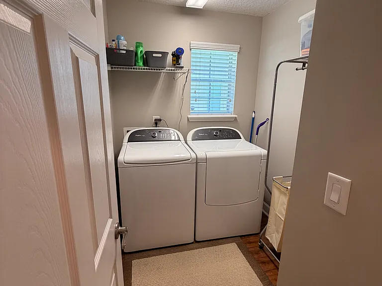 6408 Lavenhorn Ct — Photo 7