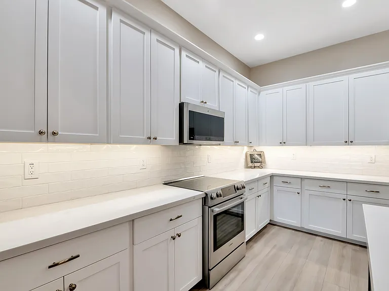 10226 E Laguna Azul Ave — Photo 22