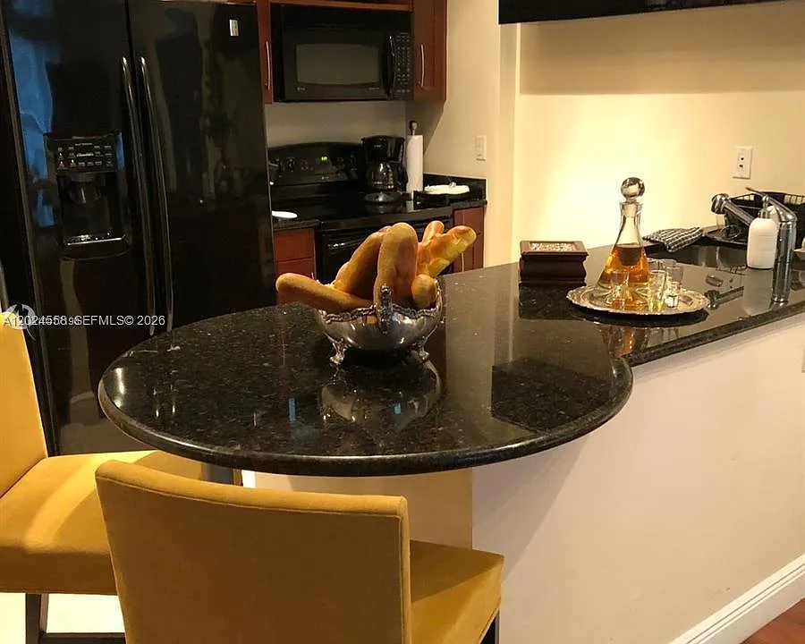 7290 SW 90th St #303