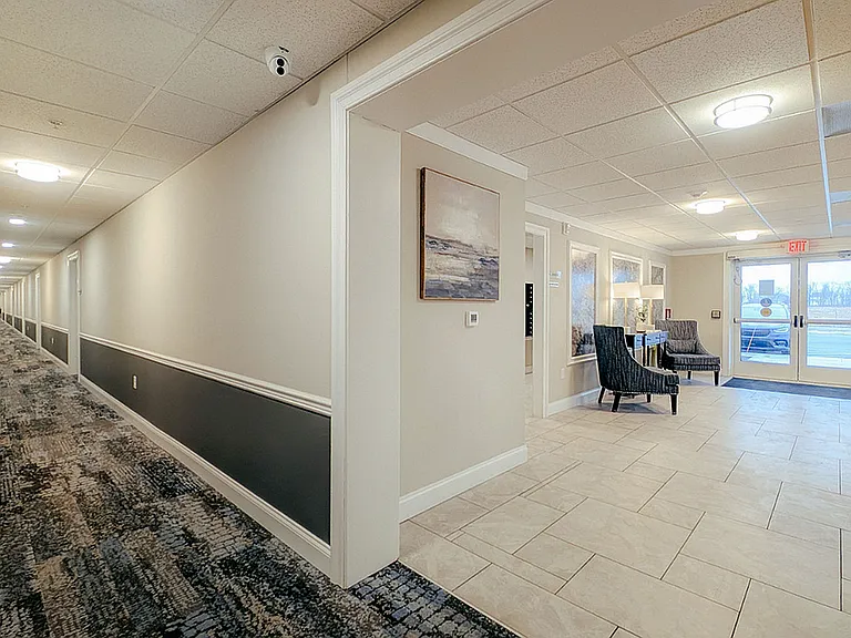 114 - 1st Floor Hallway