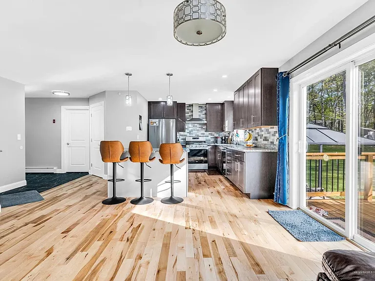 36 Belvedere Dr — Photo 18