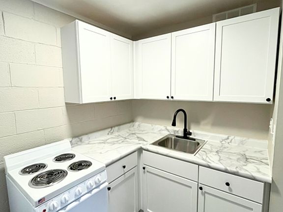 2nd image of 1470 King Ave APT 12