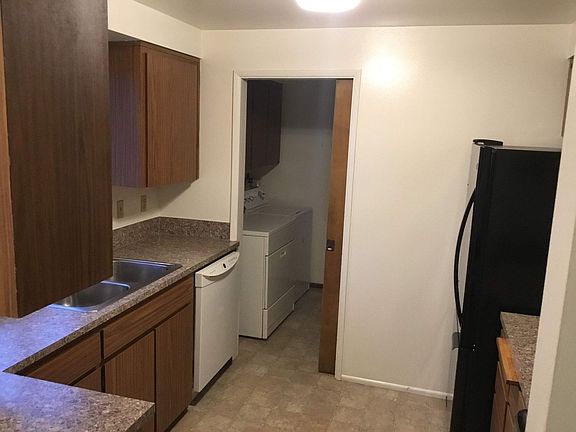 5th image of 1835 Tabor St