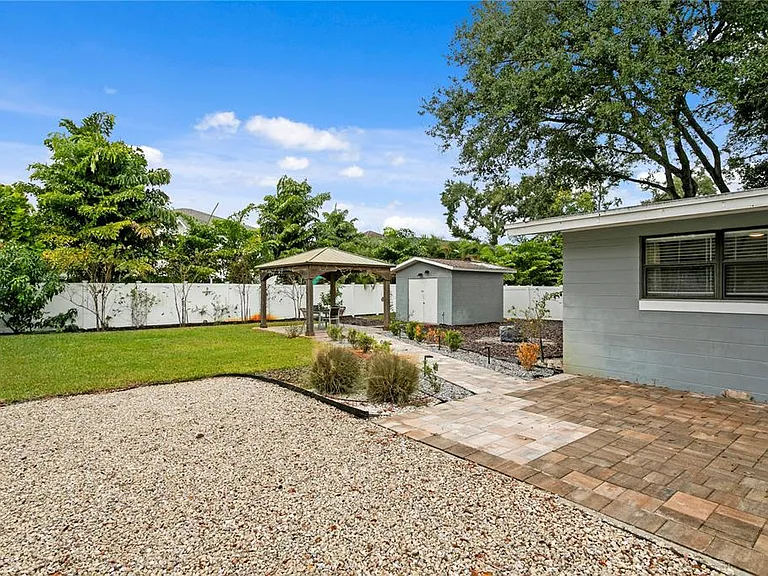 2407 S Lois Ave — Photo 44