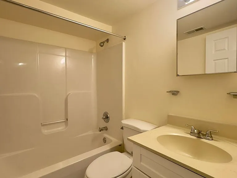 Midwood Apartments — Photo 14