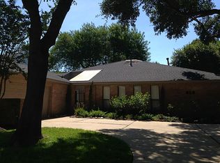 813 E Green Belt Dr, Sugar Land, TX 77498