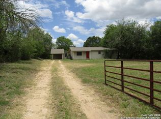 7155 E 6th St, Somerset, TX 78069