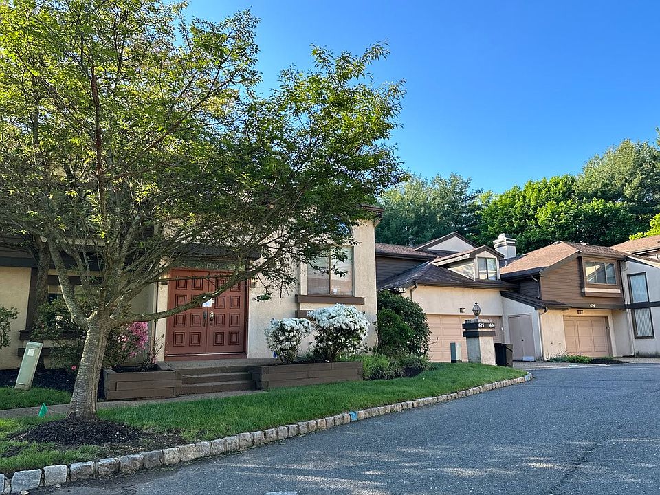 1st image of 616 Sayre Dr
