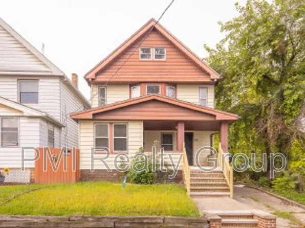 888 Evangeline Rd, Cleveland, OH 44110