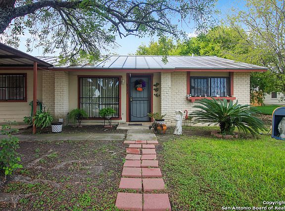 4th image of 8327 Big Creek Dr