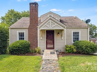 1 Hamburg Mountain Rd, Weaverville, NC 28787