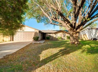 630 W Springdale Ln, Grand Prairie, TX 75052
