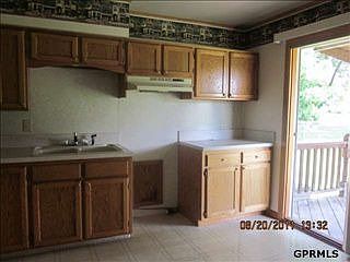 2nd image of 580 Empire Ave